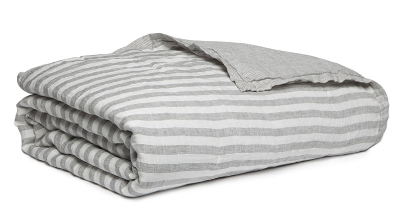 Summer Blankets (Comforters) To Stay Cool
