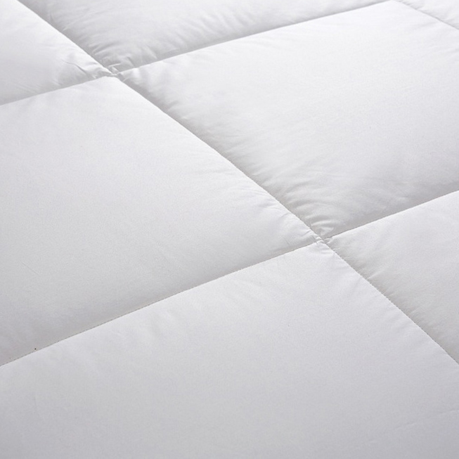White Hotel Soft Bed Comforter Quilted Sets