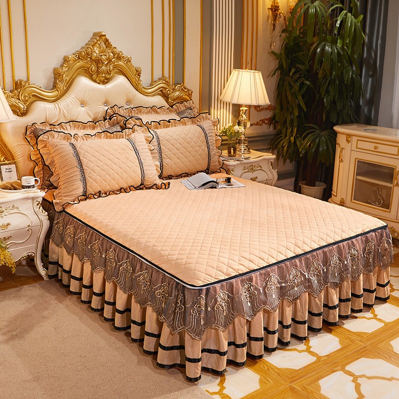 Luxury Embroidery Ruffle Quilt Bedding Skirts Set