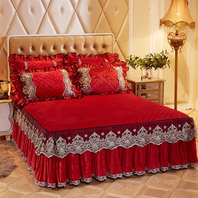 Luxury Embroidery Ruffle Quilt Bedding Skirts Set