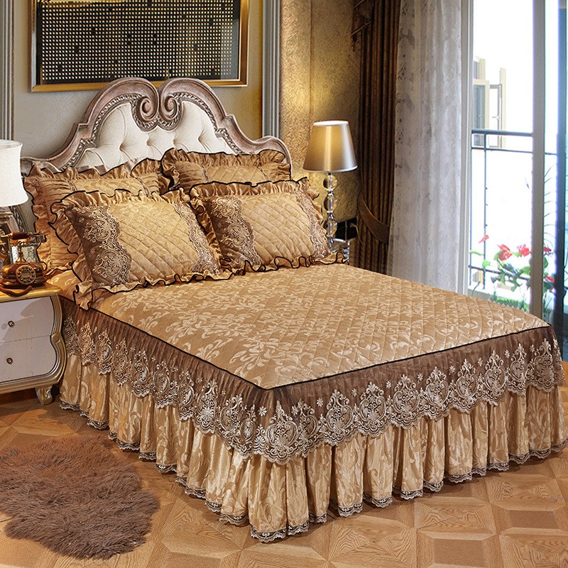 Luxury Embroidery Ruffle Quilt Bedding Skirts Set