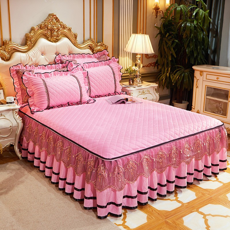 Luxury Embroidery Ruffle Quilt Bedding Skirts Set