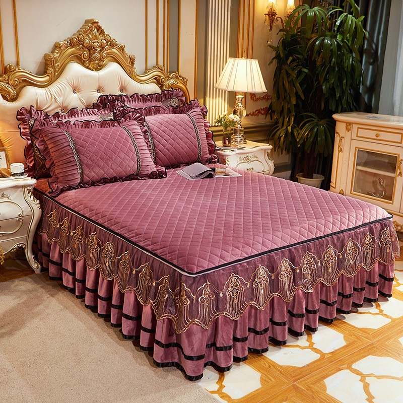 Luxury Embroidery Ruffle Quilt Bedding Skirts Set