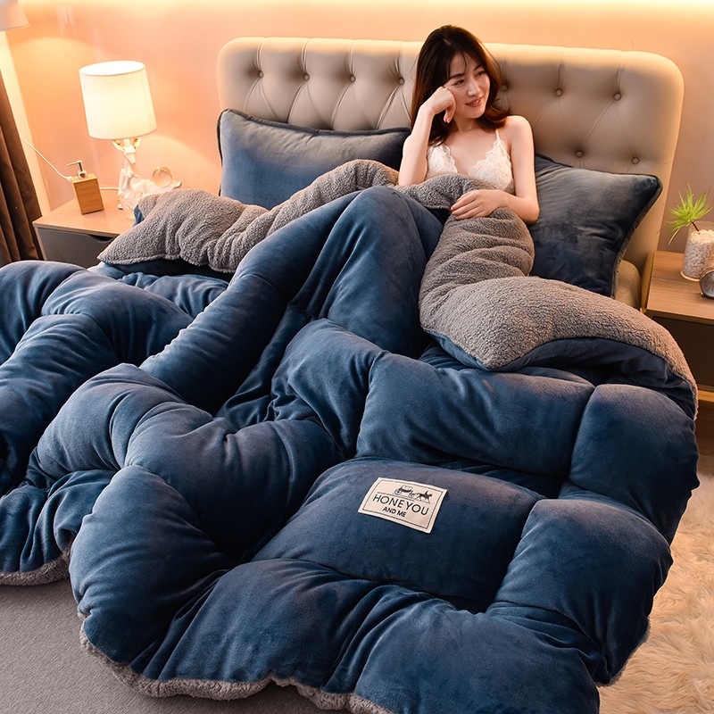 Polyester Luxury Winter Comforter