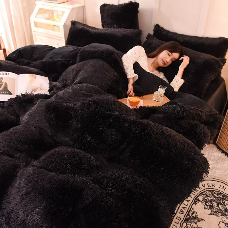 100% Polyester Warm Velvet Plush Bedding Set