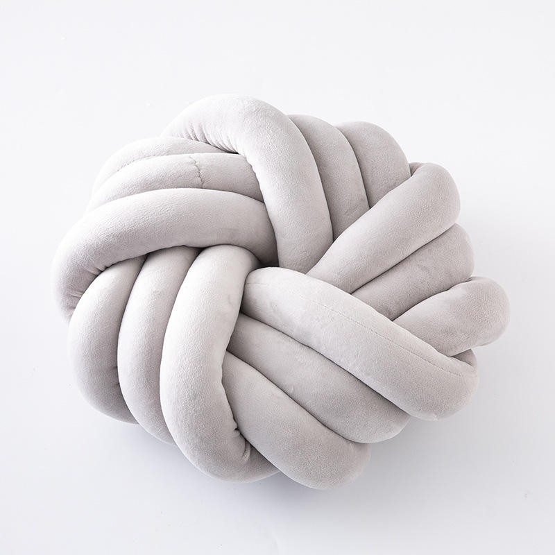 Knot Ball Pillow Cojines